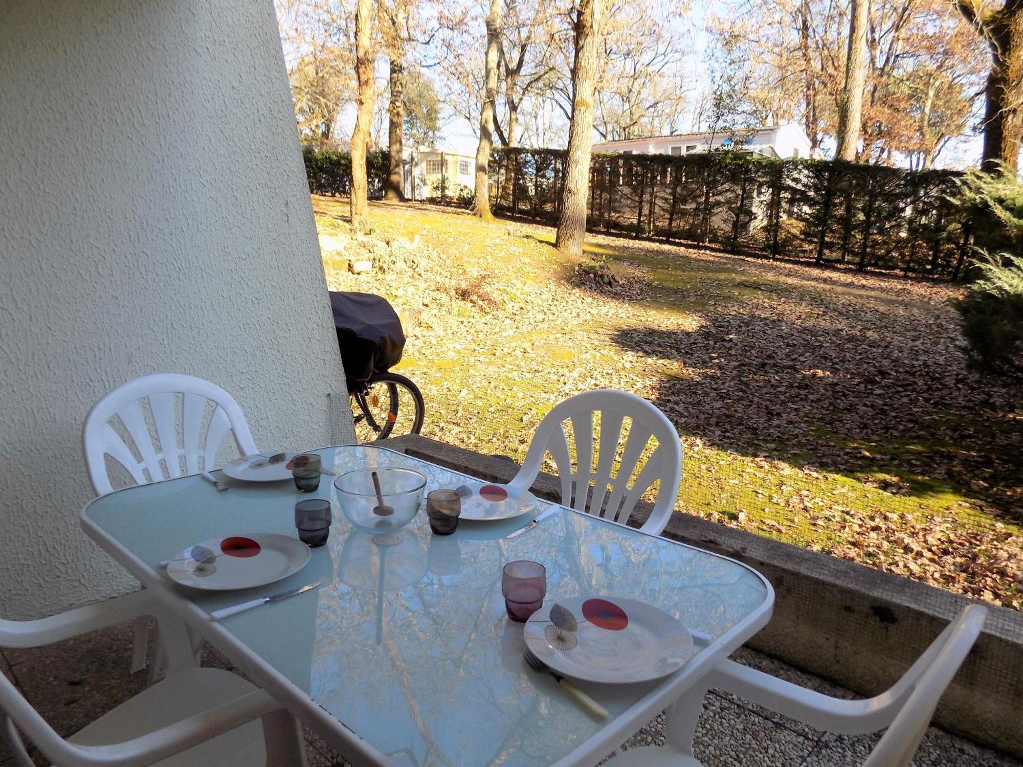 Saint Georges De Didonne - Studio Cabine - Residence Boisee Proche Plage ภายนอก รูปภาพ